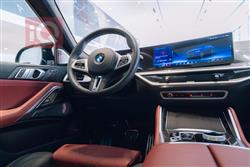 بی ئێم دەبڵیو X6